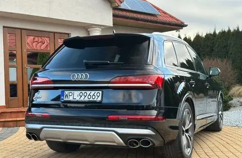 AUDI SQ7 