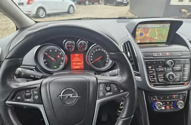 OPEL Zafira 