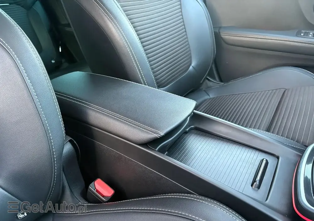 RENAULT Grand Scenic ENERGY TCe 115 S&S Bose Edition