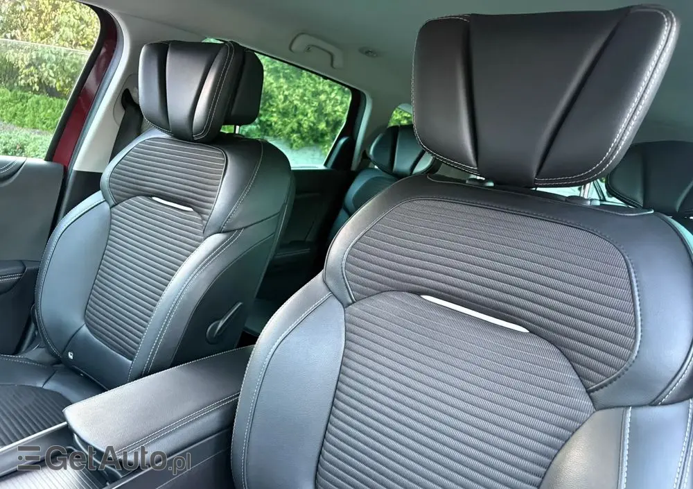 RENAULT Grand Scenic ENERGY TCe 115 S&S Bose Edition