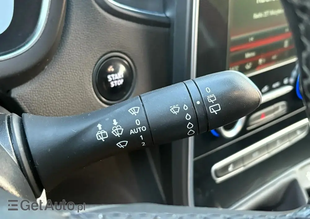 RENAULT Grand Scenic ENERGY TCe 115 S&S Bose Edition