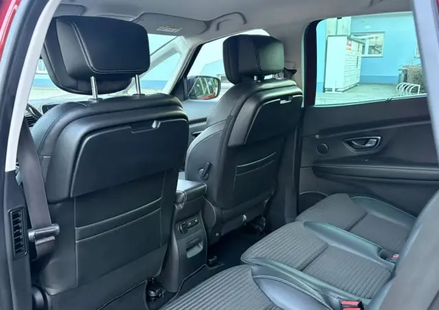 RENAULT Grand Scenic ENERGY TCe 115 S&S Bose Edition