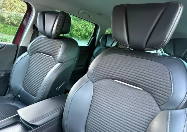 RENAULT Grand Scenic ENERGY TCe 115 S&S Bose Edition