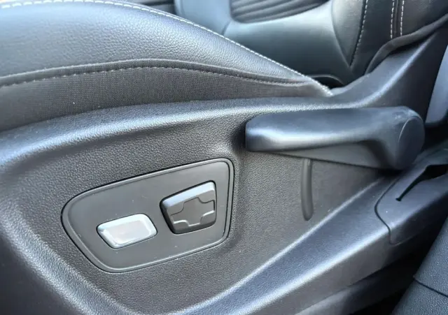 RENAULT Grand Scenic ENERGY TCe 115 S&S Bose Edition