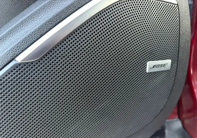 RENAULT Grand Scenic ENERGY TCe 115 S&S Bose Edition