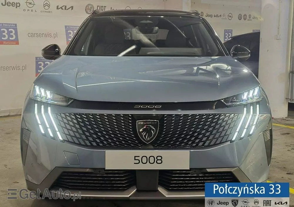 PEUGEOT 5008 