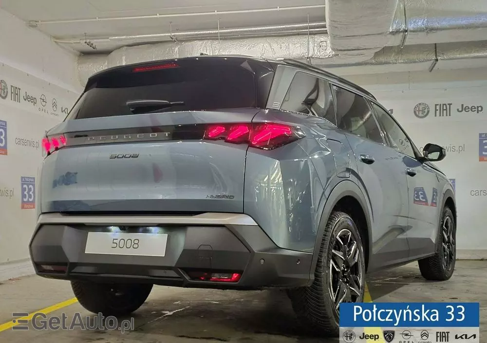 PEUGEOT 5008 