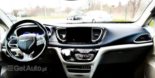 CHRYSLER Pacifica 