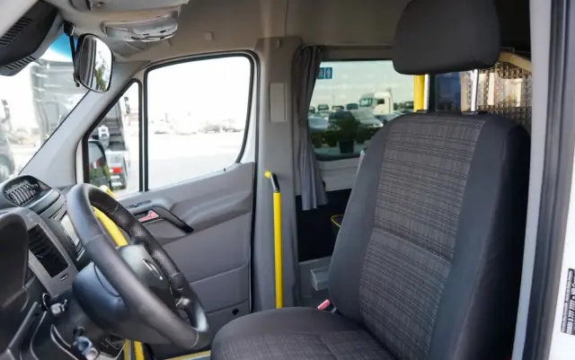 MERCEDES-BENZ SPRINTER 516 / SPROWADZONY / KLIMATYZACJA / 