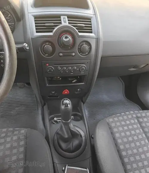 RENAULT Megane 