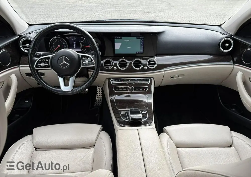 MERCEDES-BENZ Klasa E 200 d Business Edition 9G-TRONIC