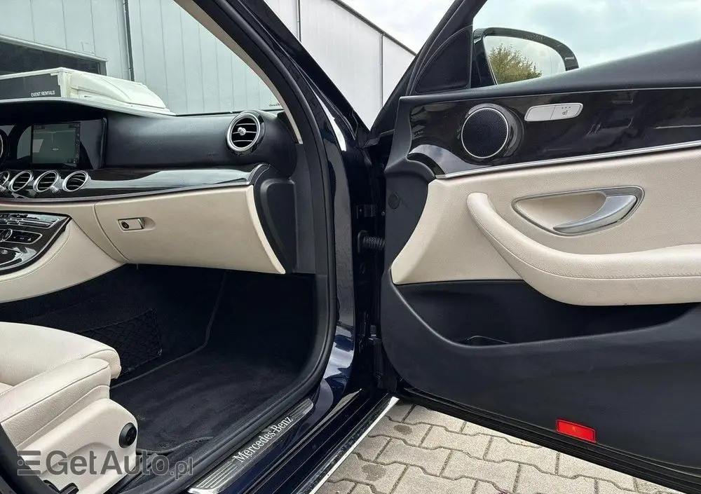 MERCEDES-BENZ Klasa E 200 d Business Edition 9G-TRONIC