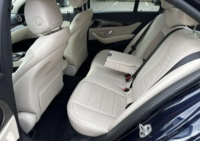 MERCEDES-BENZ Klasa E 200 d Business Edition 9G-TRONIC