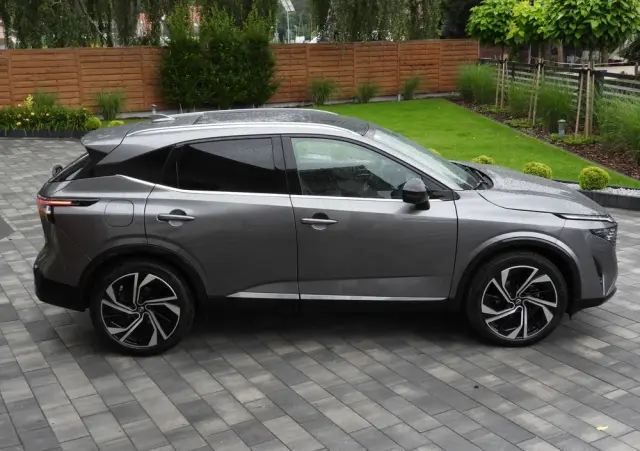 NISSAN Qashqai 1.3 DIG-T MHEV Xtronic Tekna+