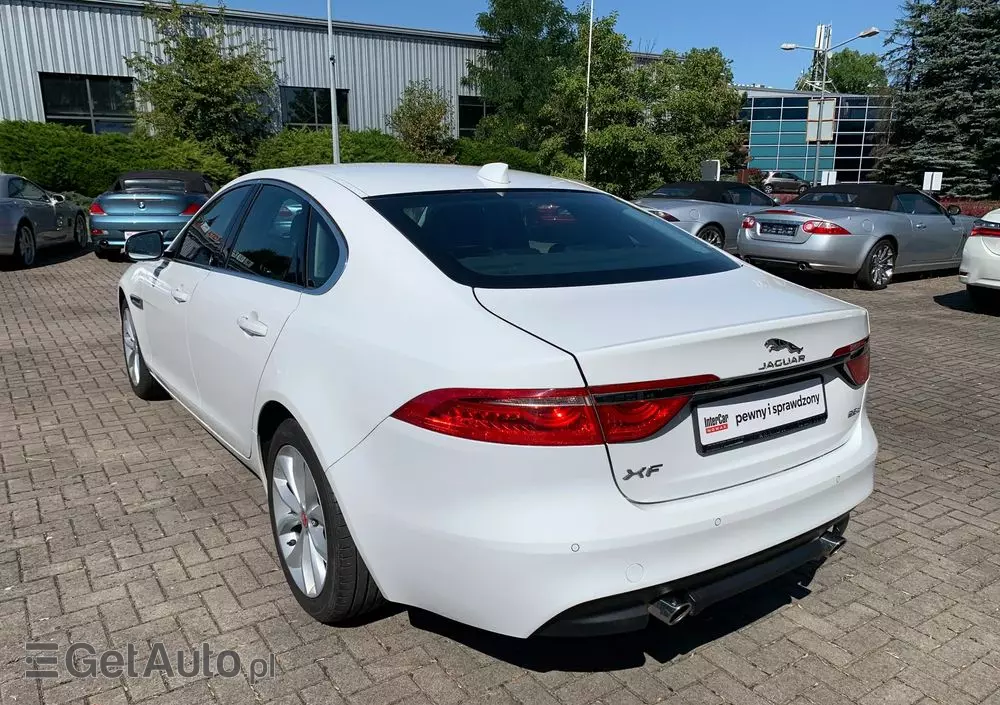 JAGUAR XF 2.0 i4D Prestige