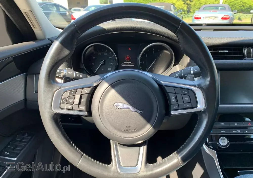 JAGUAR XF 2.0 i4D Prestige