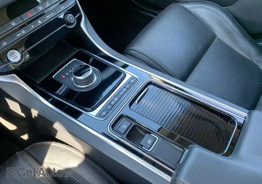 JAGUAR XF 2.0 i4D Prestige