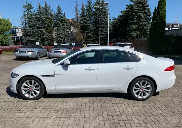 JAGUAR XF 2.0 i4D Prestige