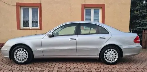 MERCEDES-BENZ Klasa E 