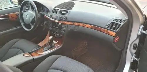 MERCEDES-BENZ Klasa E 