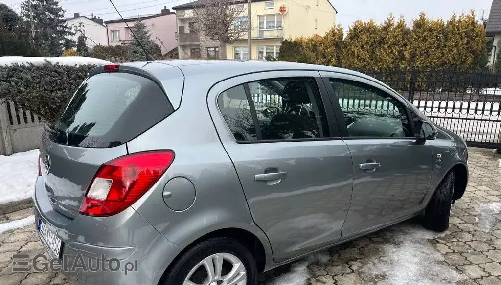 OPEL Corsa 