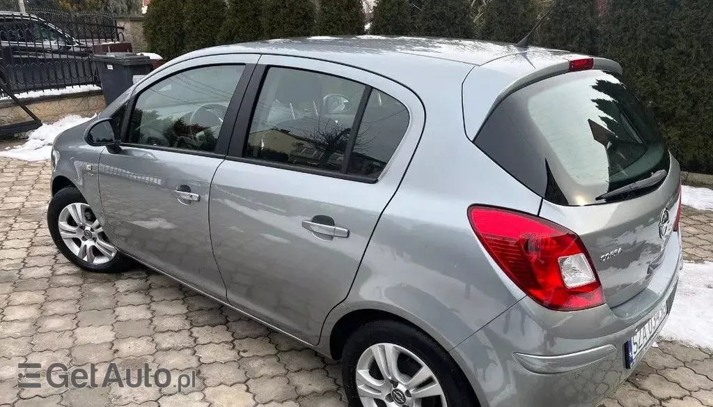 OPEL Corsa 