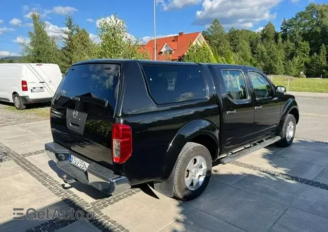 NISSAN Navara 2.5 D R-Black