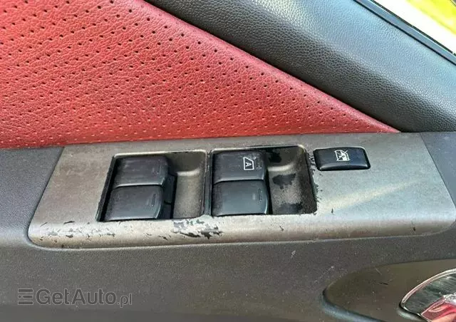 NISSAN Navara 2.5 D R-Black