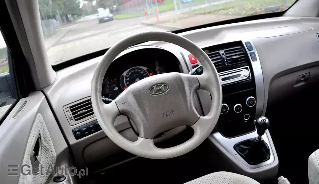 HYUNDAI Tucson 
