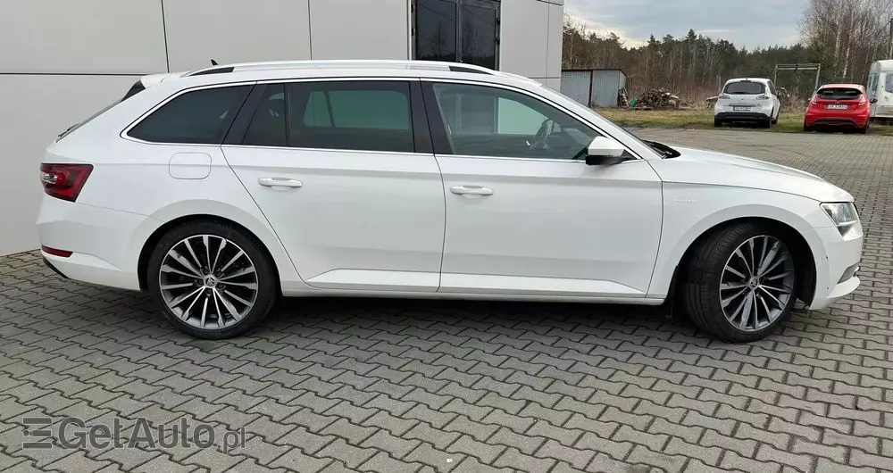 SKODA Superb 2.0 TDI 4x4 L&K DSG