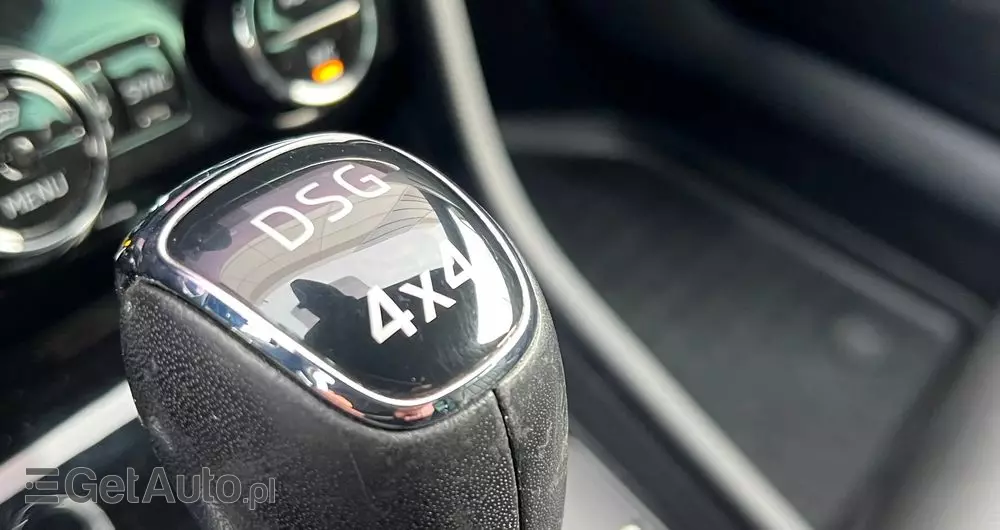 SKODA Superb 2.0 TDI 4x4 L&K DSG