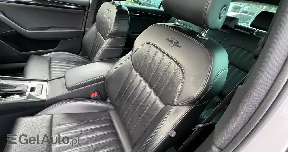 SKODA Superb 2.0 TDI 4x4 L&K DSG