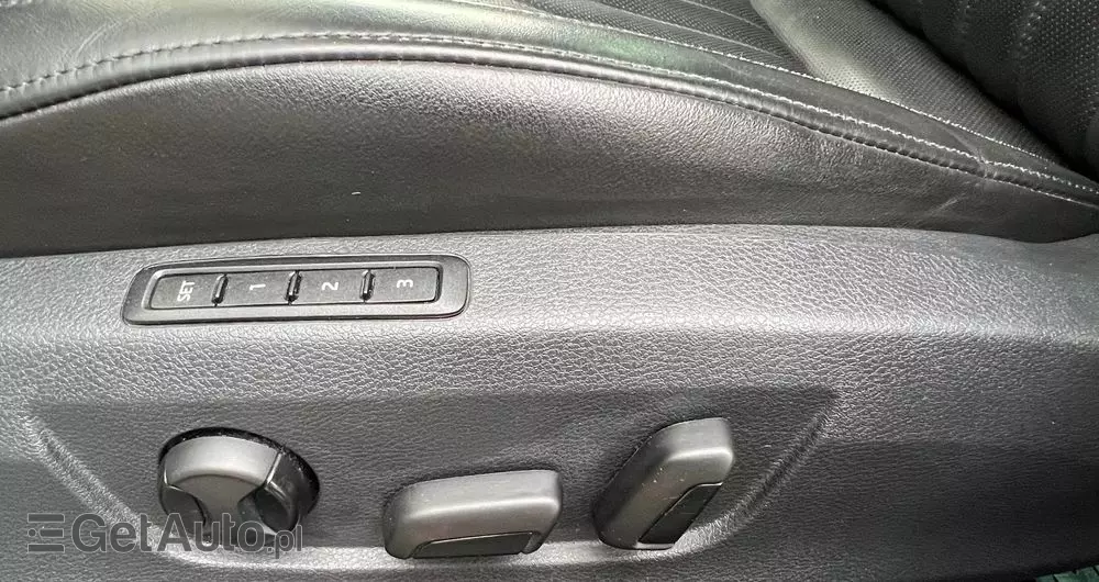 SKODA Superb 2.0 TDI 4x4 L&K DSG