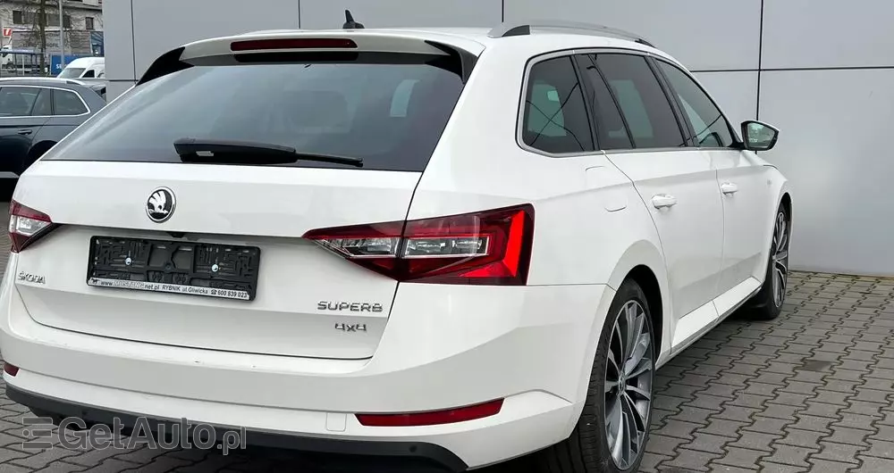 SKODA Superb 2.0 TDI 4x4 L&K DSG