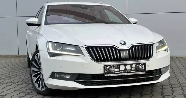 SKODA Superb 2.0 TDI 4x4 L&K DSG