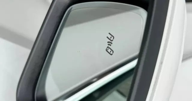 SKODA Superb 2.0 TDI 4x4 L&K DSG