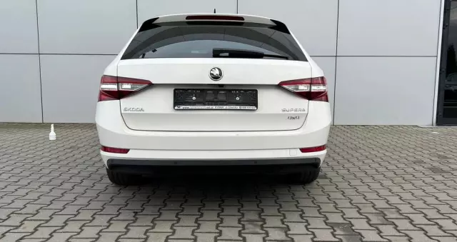 SKODA Superb 2.0 TDI 4x4 L&K DSG