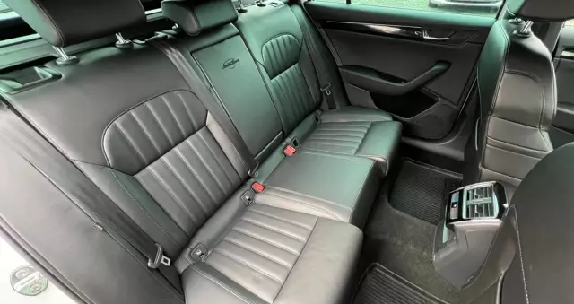 SKODA Superb 2.0 TDI 4x4 L&K DSG