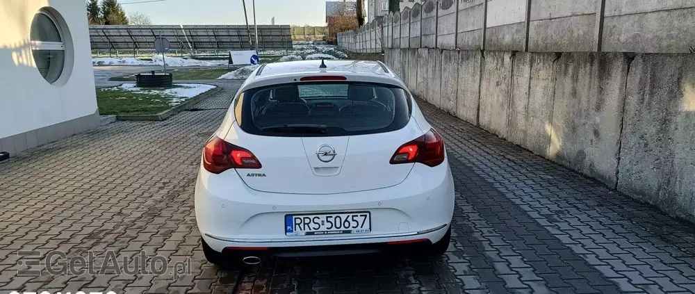 OPEL Astra 1.4 Turbo Cosmo