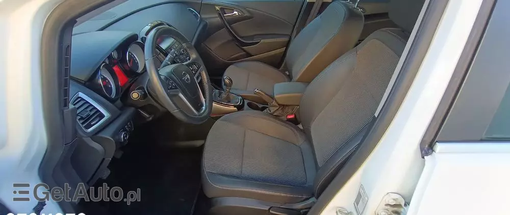 OPEL Astra 1.4 Turbo Cosmo