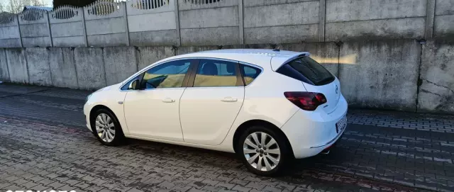 OPEL Astra 1.4 Turbo Cosmo