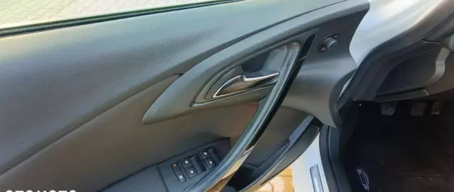 OPEL Astra 1.4 Turbo Cosmo