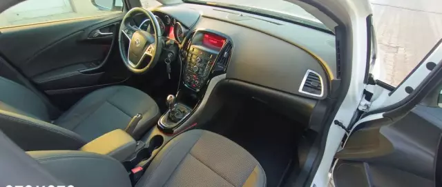 OPEL Astra 1.4 Turbo Cosmo