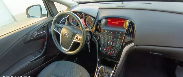 OPEL Astra 1.4 Turbo Cosmo