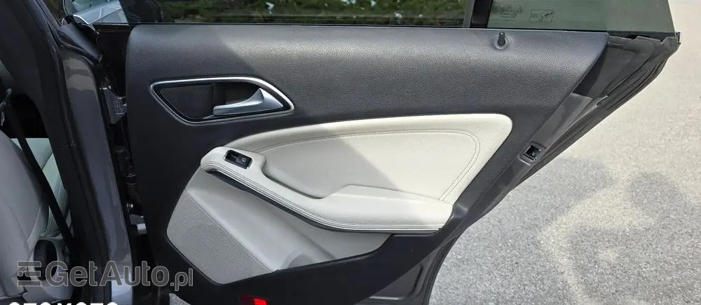 MERCEDES-BENZ CLA 220 4Matic 7G-DCT Peak Edition