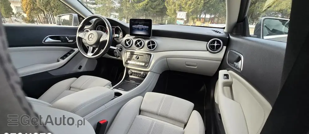 MERCEDES-BENZ CLA 220 4Matic 7G-DCT Peak Edition