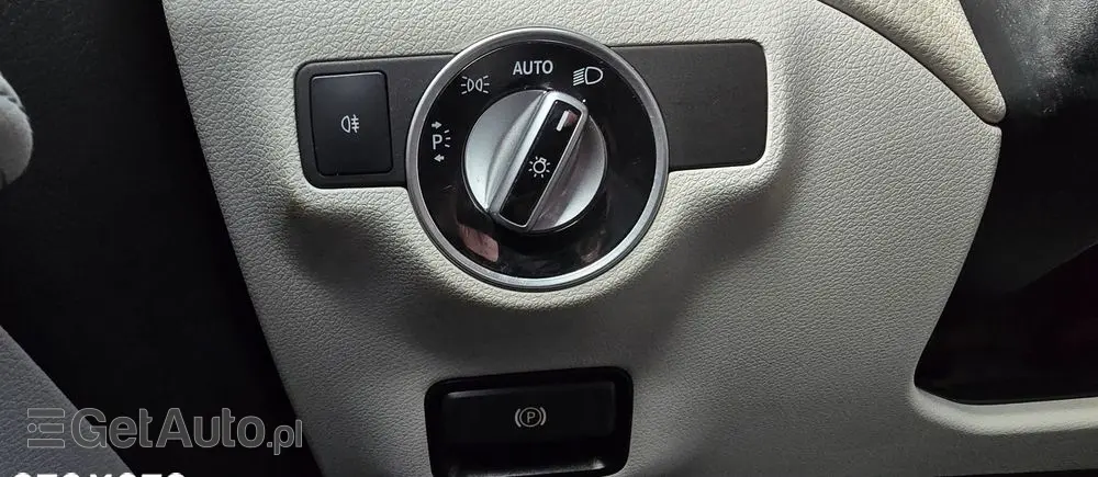 MERCEDES-BENZ CLA 220 4Matic 7G-DCT Peak Edition