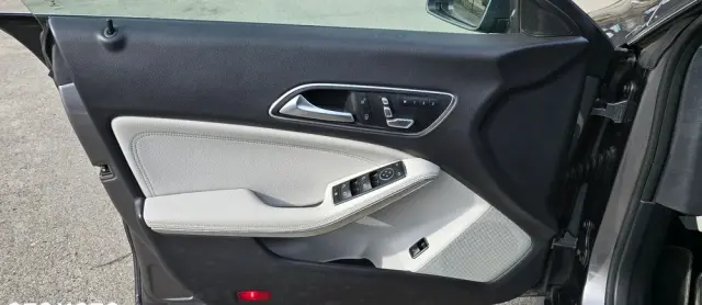 MERCEDES-BENZ CLA 220 4Matic 7G-DCT Peak Edition