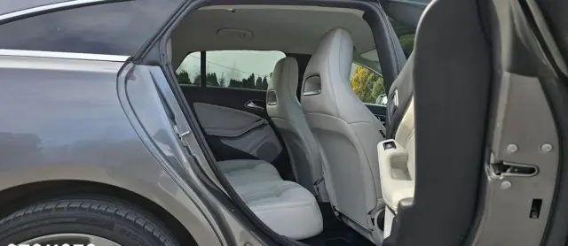 MERCEDES-BENZ CLA 220 4Matic 7G-DCT Peak Edition