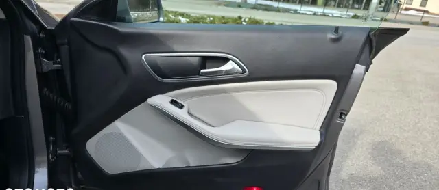 MERCEDES-BENZ CLA 220 4Matic 7G-DCT Peak Edition